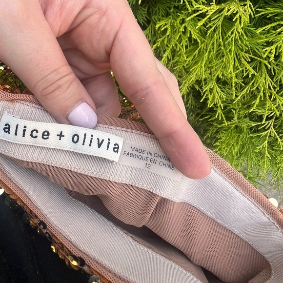 Alice and Olivia Gold sequin skirt - Picture 2 of 2